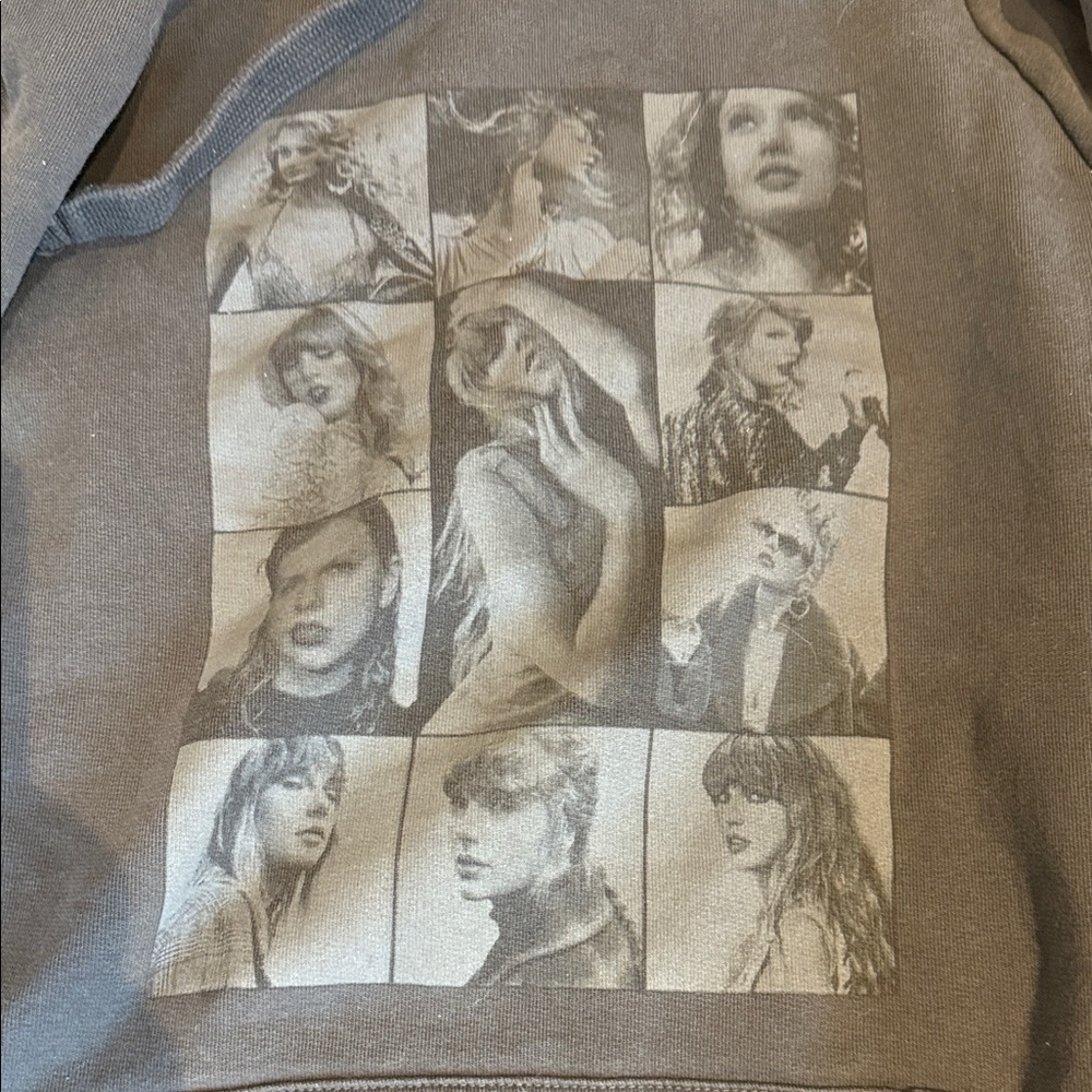 Taylor Swift The Eras Tour International Hoodie Black Grey Large Munich Germany